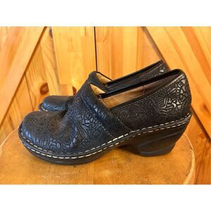 Softspots Womens Larissa Black Leather Clog Size 8